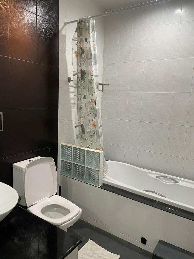 Townhouse 2 Floors @lertubon Watcharaphon Apartment