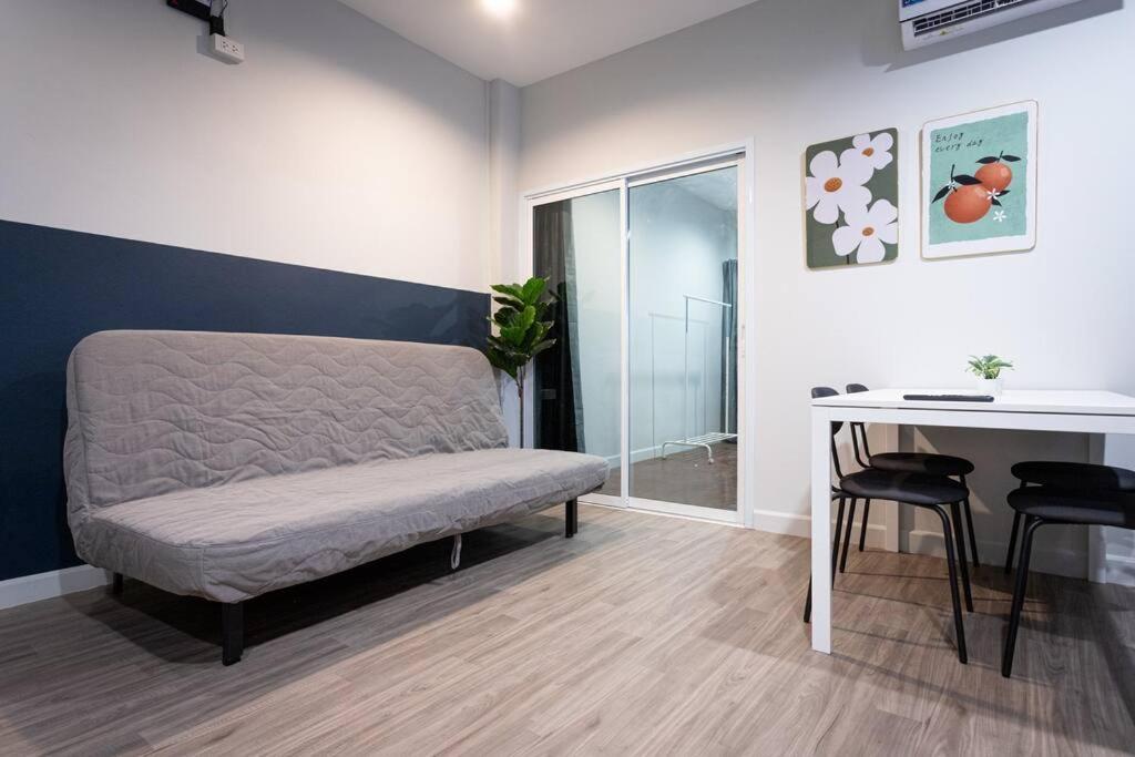 A2 Comfortable Space Wt Kitchen *