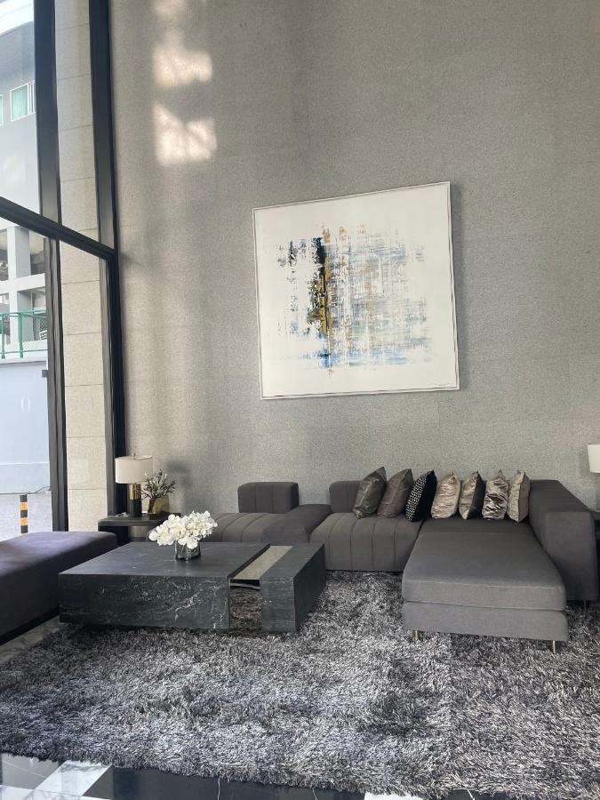 Apartment Luxurious In Sukhumvit *