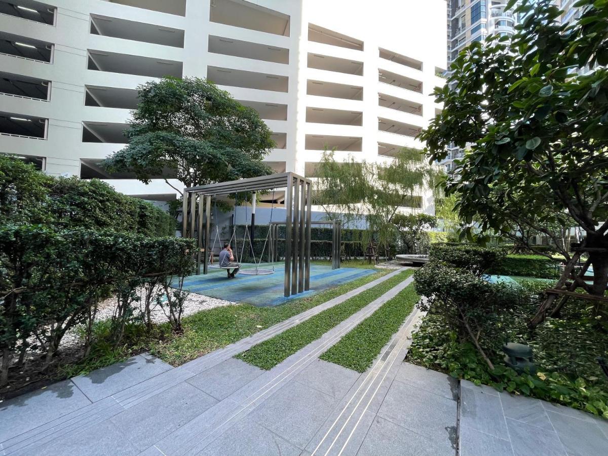 Luxurious In Sukhumvit