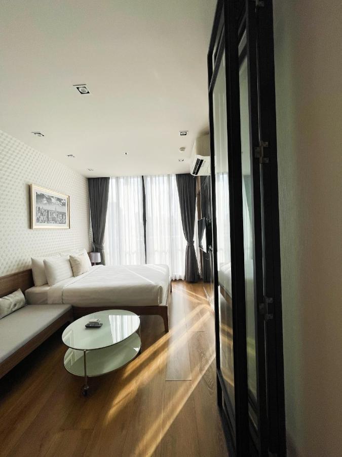 Luxurious In Sukhumvit Apartment Bangkok