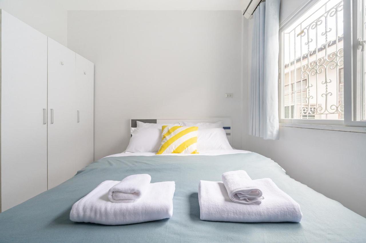Miq Hk111-4br Ratchada-huaykwang 14pax *