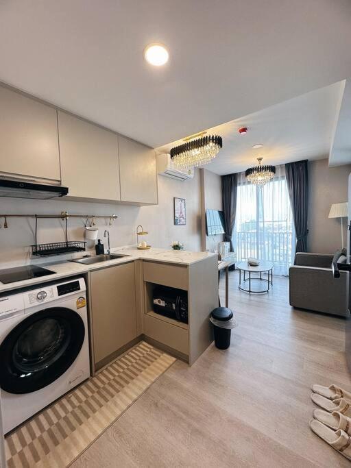 Maxxi Prime Ratchada - Sutthisan Mrt Apartment *