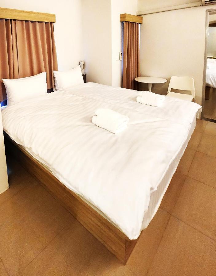 Prom Ratchada Hotel Bangkok