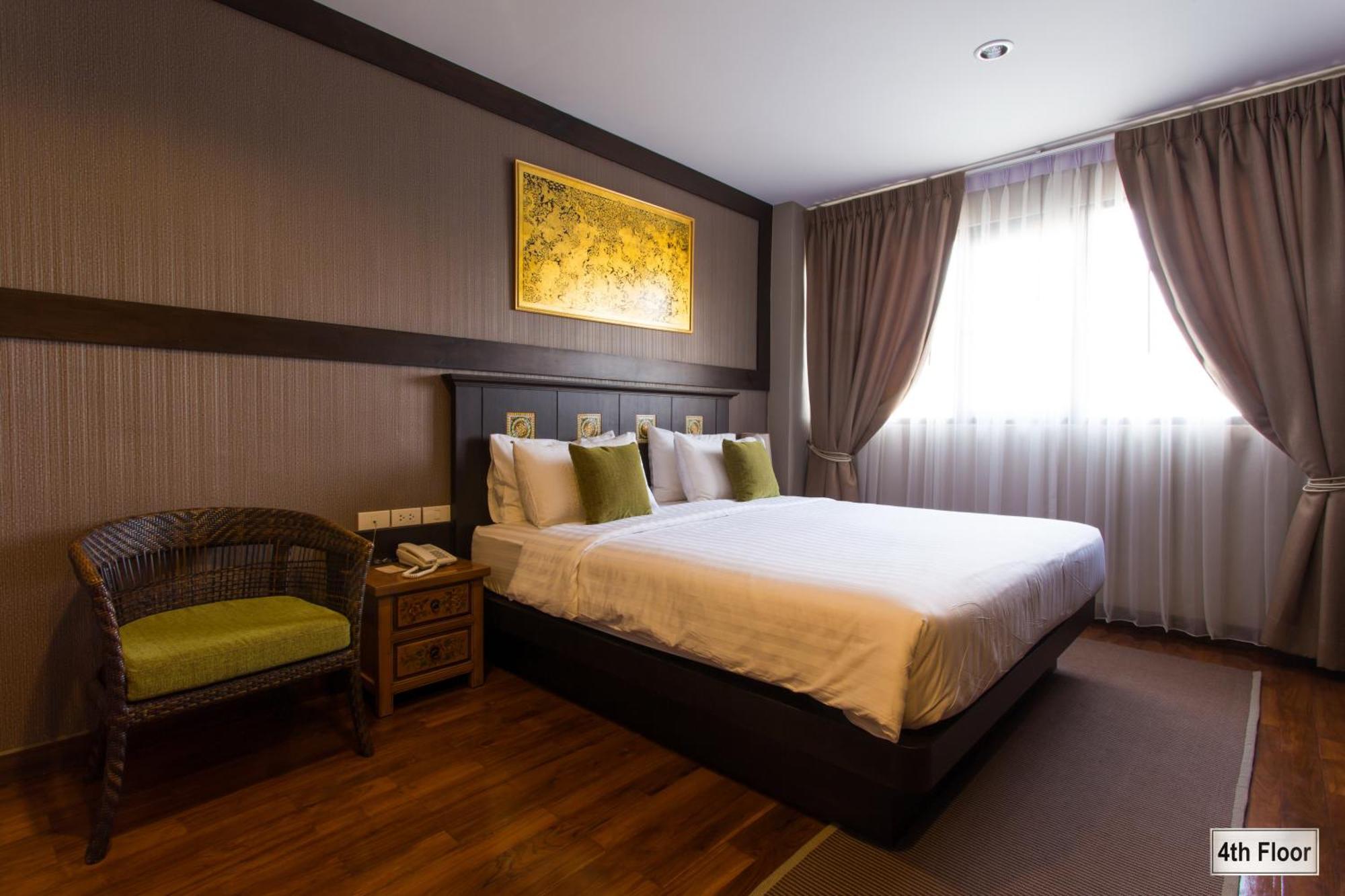Sala Arun Aparthotel 4*