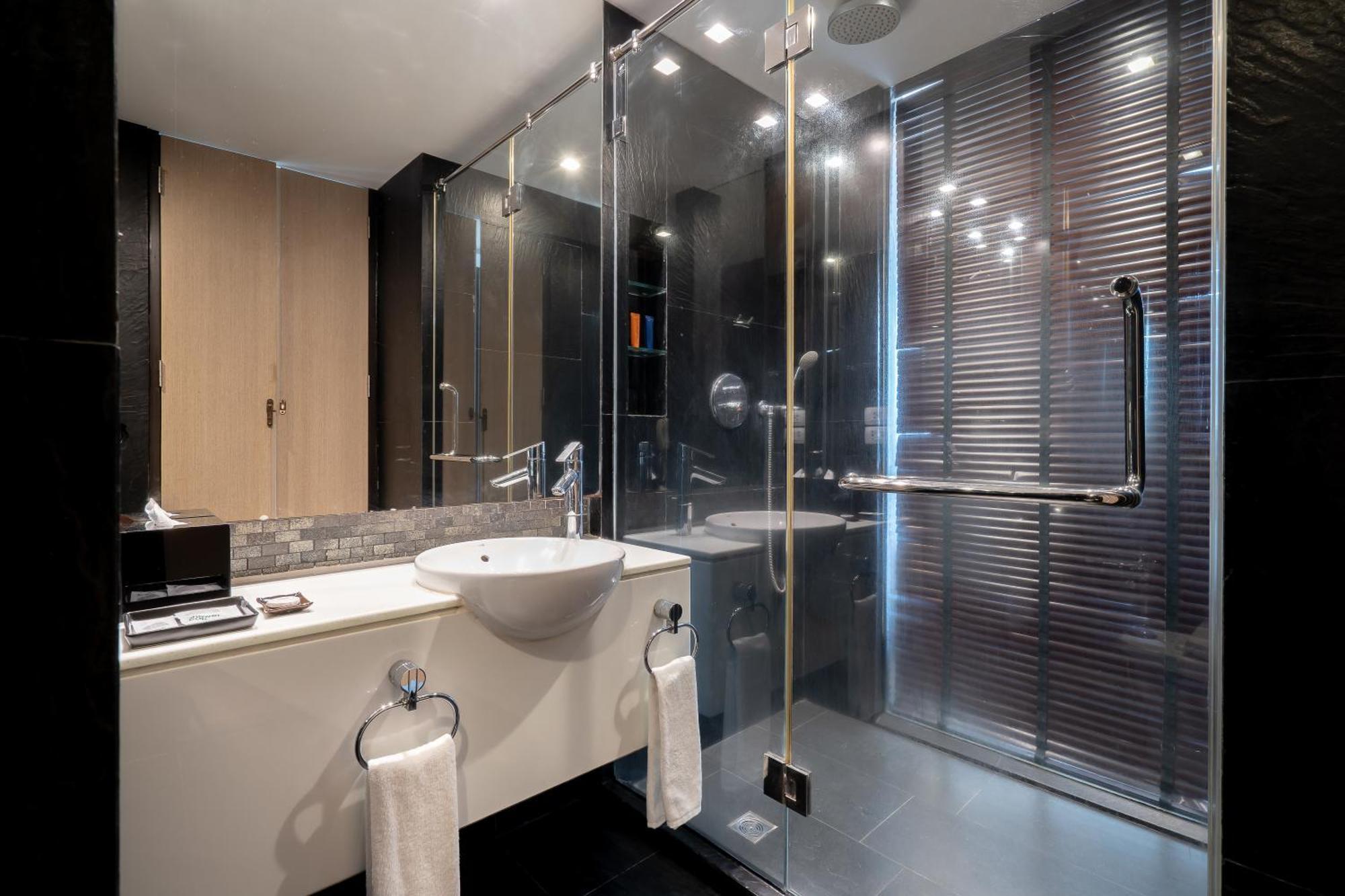 Vic 3 - Sha Hotel 4*