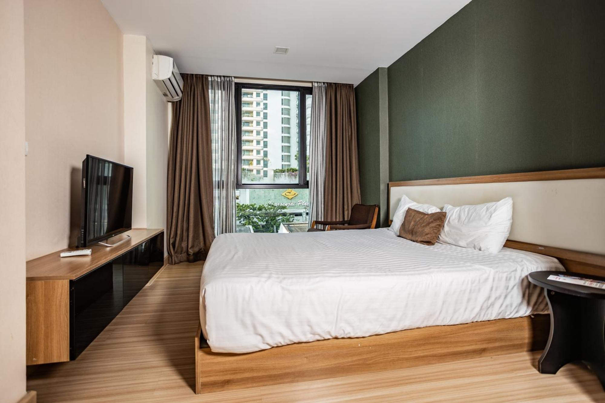 Ramada By Wyndham Ekamai Residences *