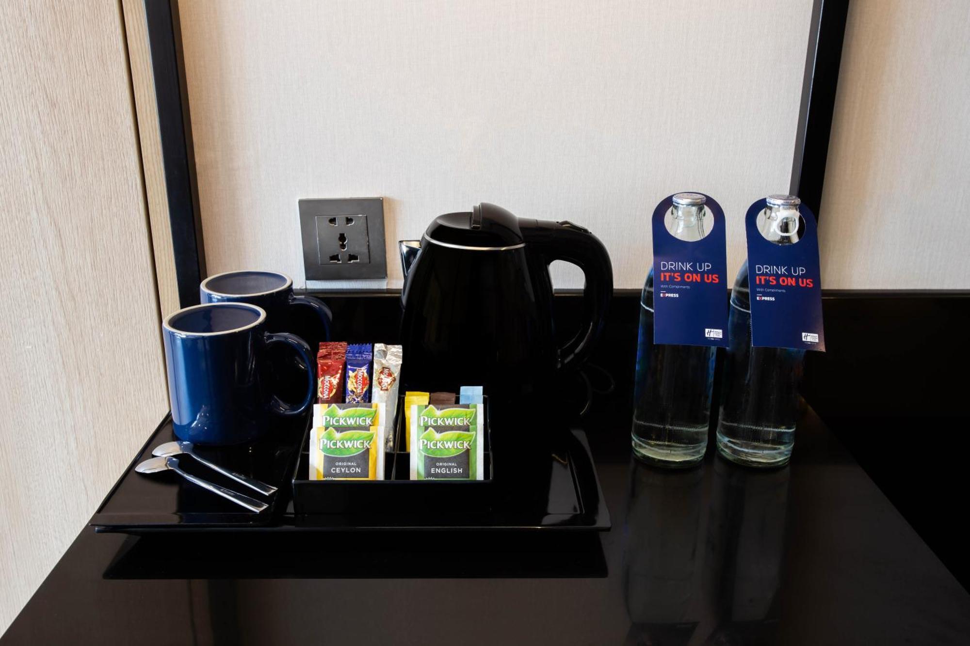 Express & Pier By Ihg