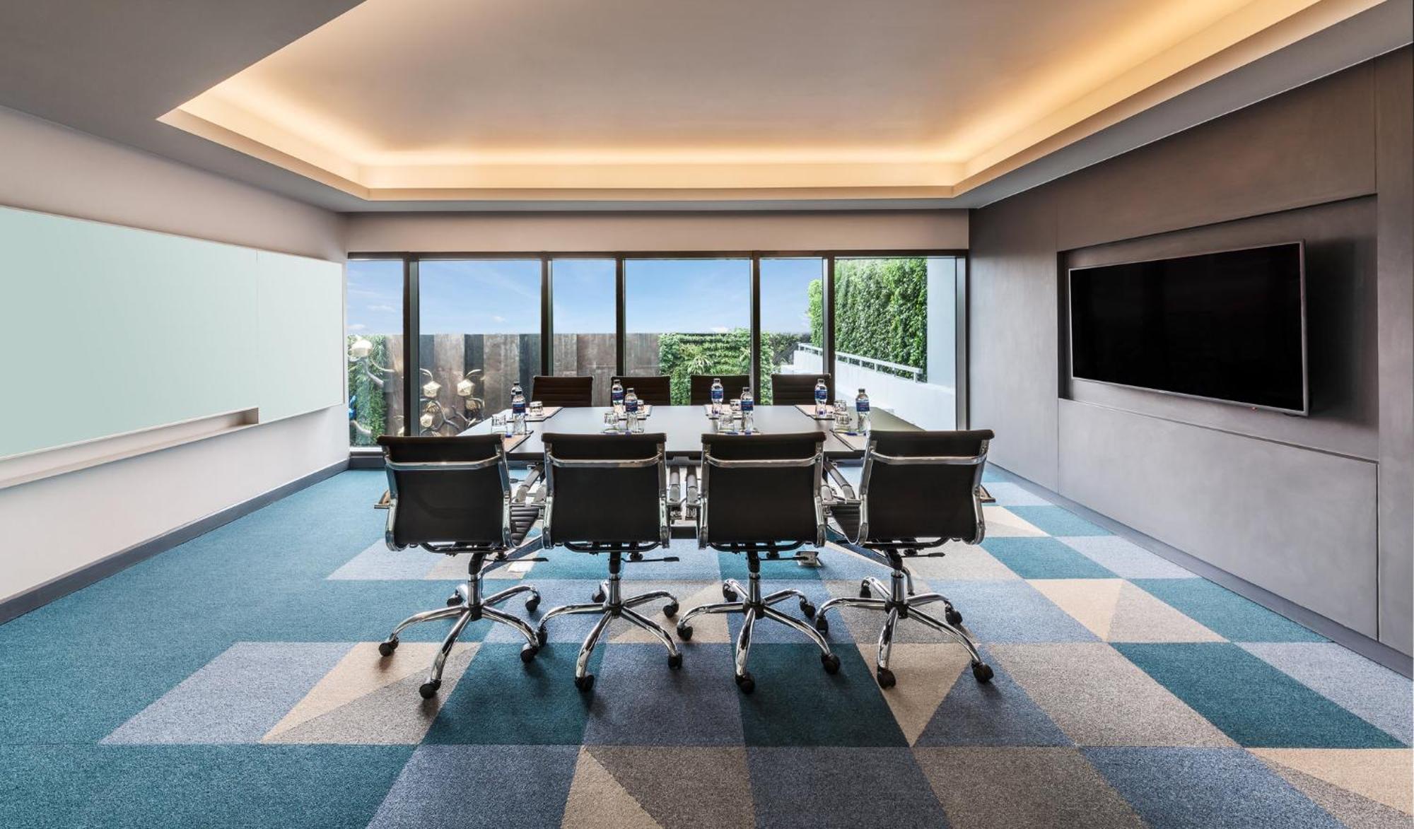 Hotel Express Soi Soonvijai By Ihg 4*