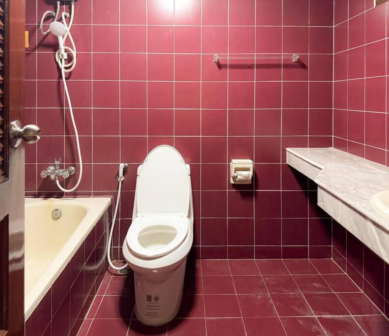 Private House 3 Beds + Double Beds In Heart Of Phromphong Bangkok