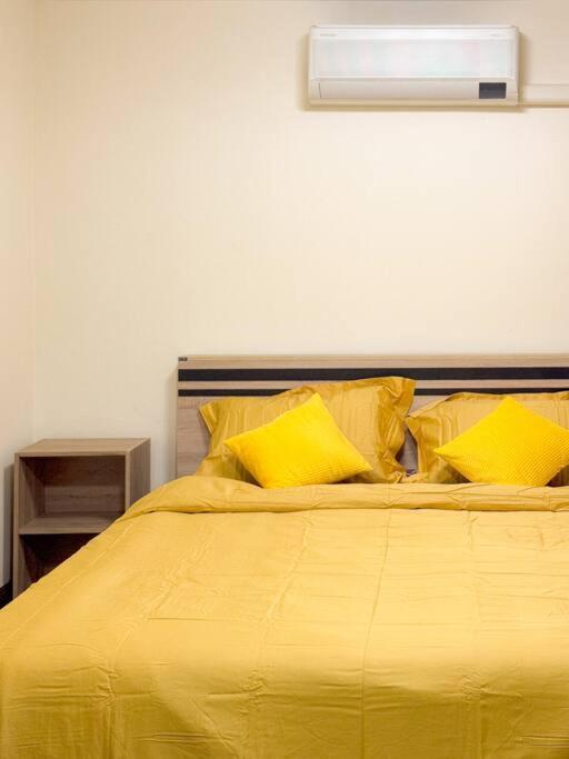 Villa Private House 3 Beds + Double Beds In Heart Of Phromphong *