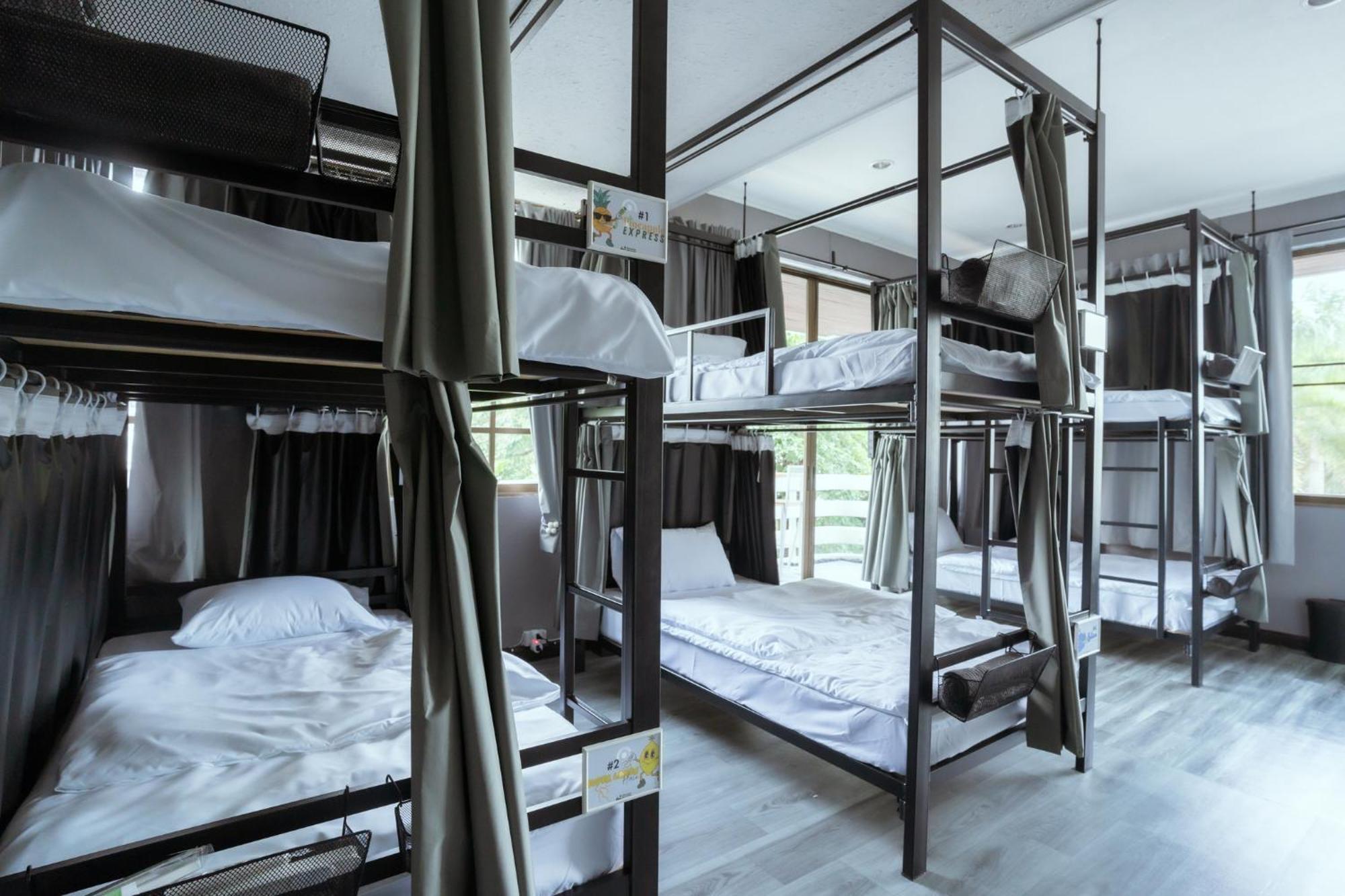 Hostel 420 - Ekkamai Buds & Beds Bangkok