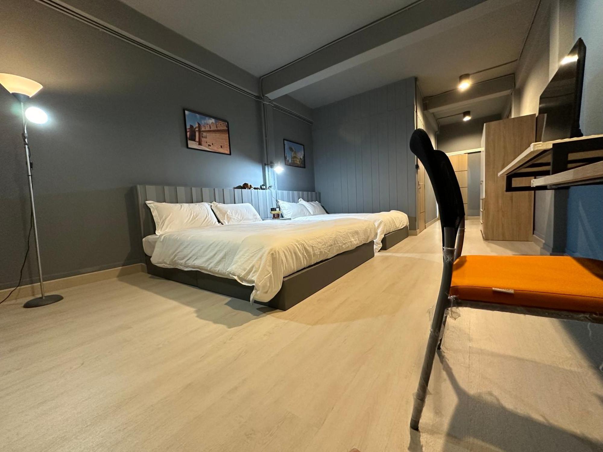 Vibe, House, 7 Mins To Bts, Center, Private In Sathon, Private Bathroom, Bangkok, Thailand Wisma tamu *