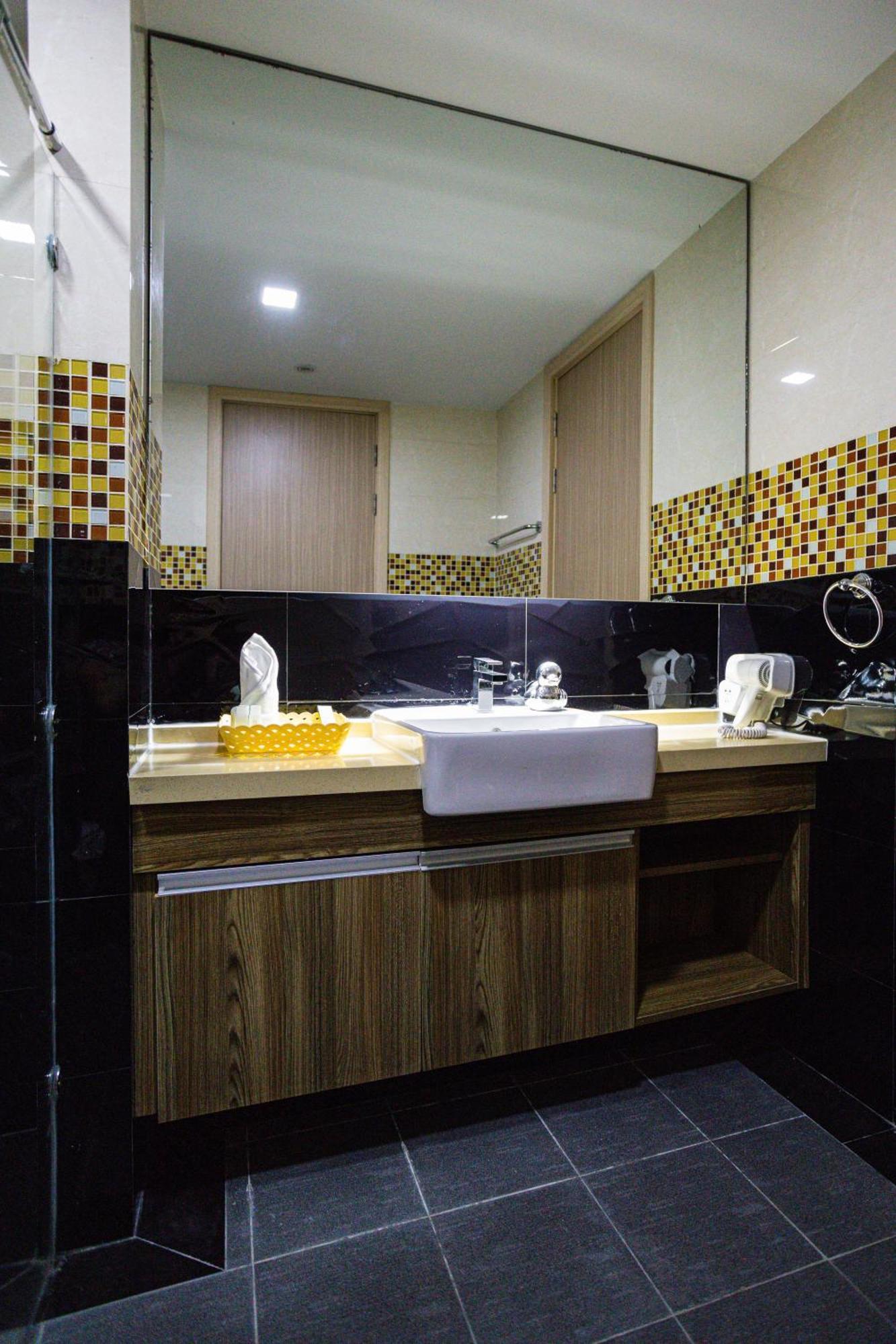 Ramada By Wyndham Ekamai Residences Aparthotel