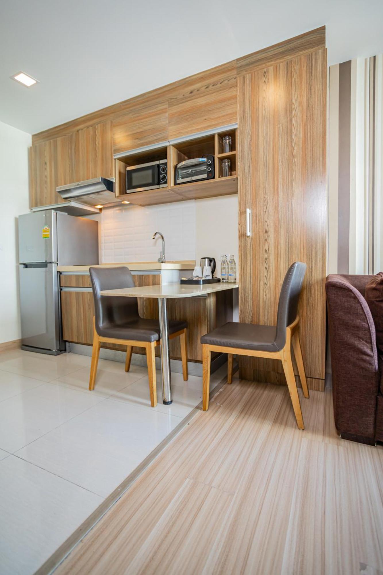 Ramada By Wyndham Ekamai Residences