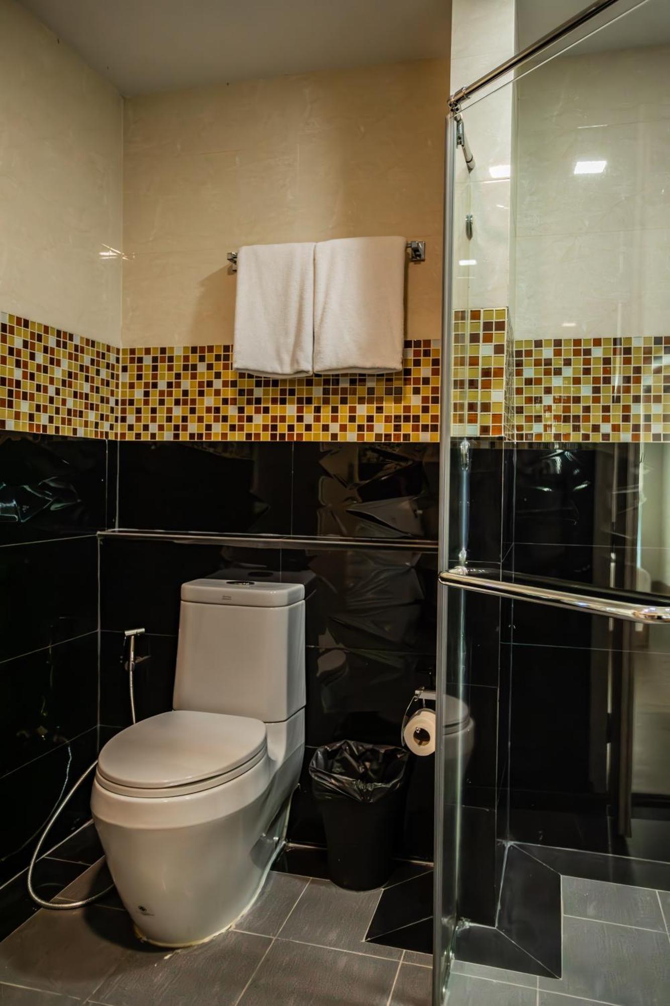Ramada By Wyndham Ekamai Residences Aparthotel