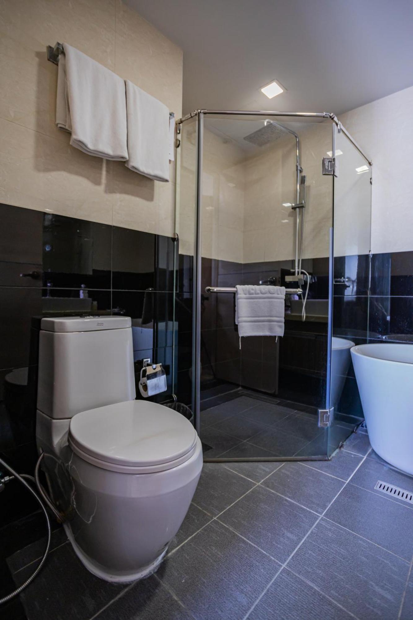Ramada By Wyndham Ekamai Residences Banguecoque