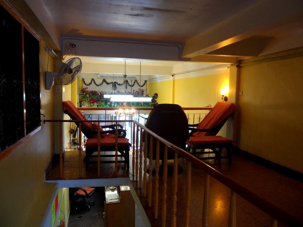 Hostel Hug *