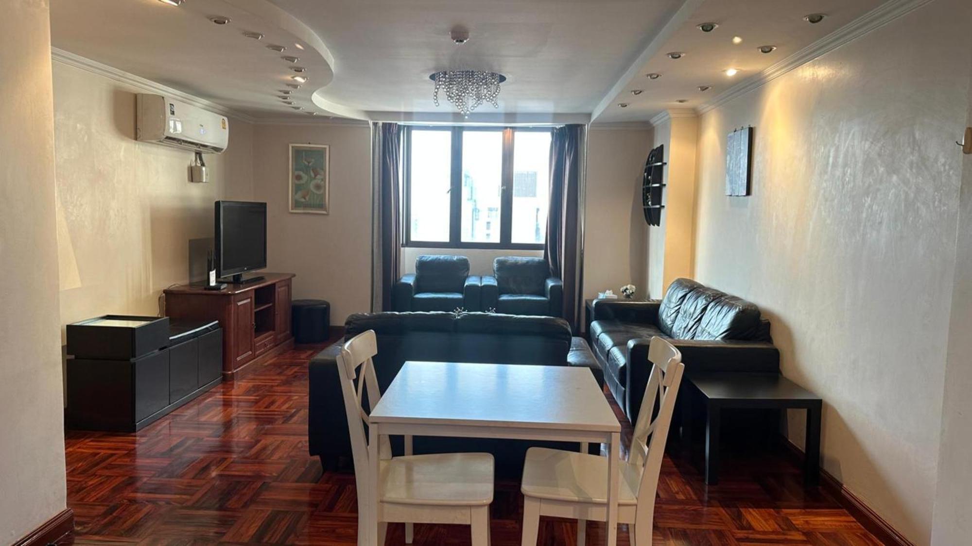 Omni Tower Sukhumvit Nana Direct