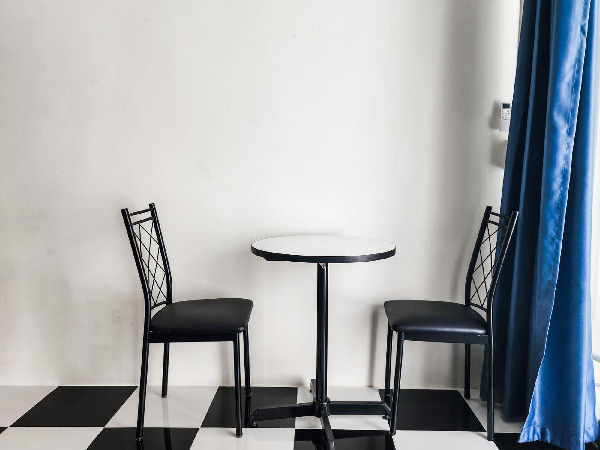 Hostel Noir Cafe And Chinatown