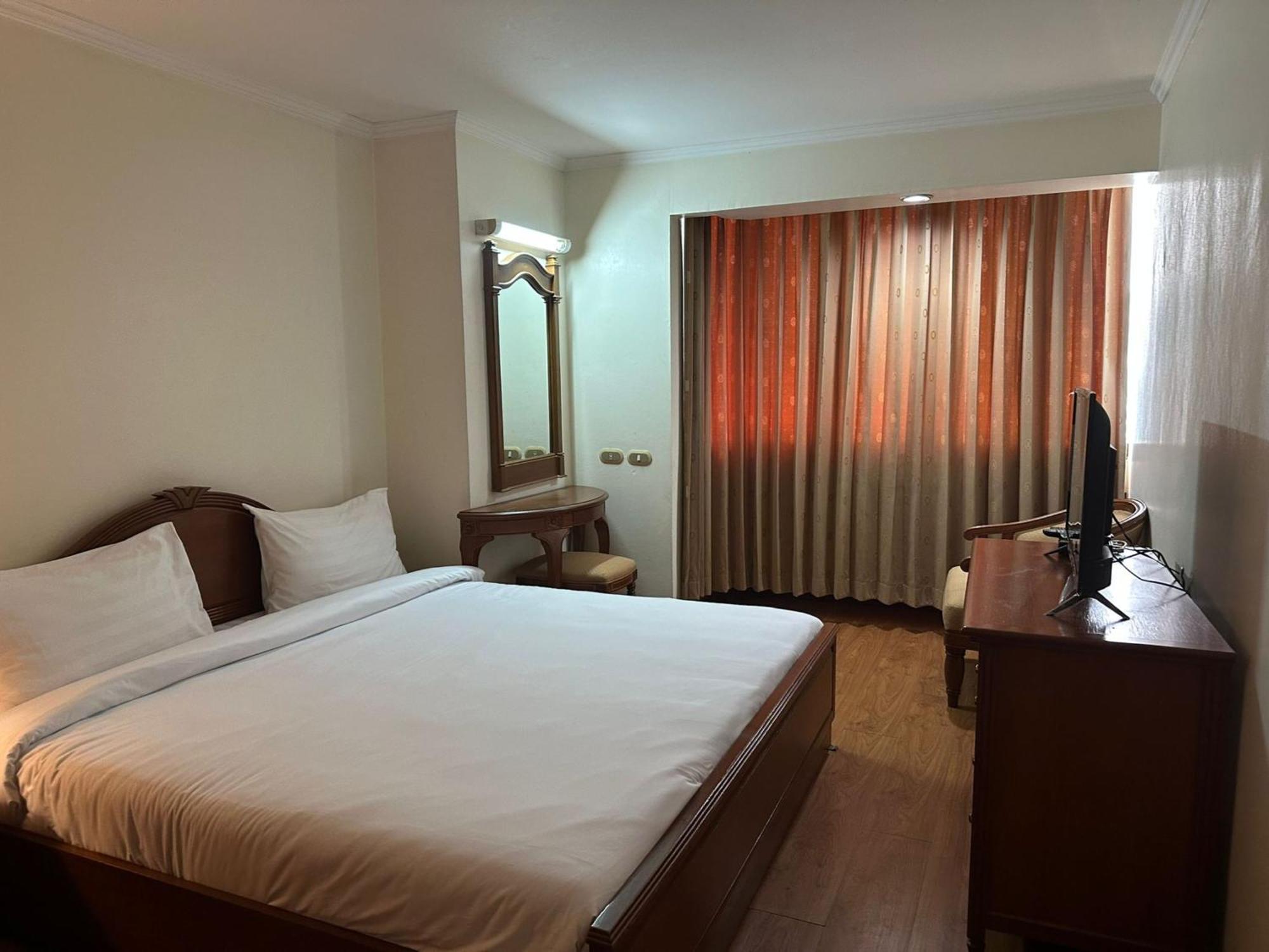 Omni Tower Cozy By Direct Apartment Bangkok