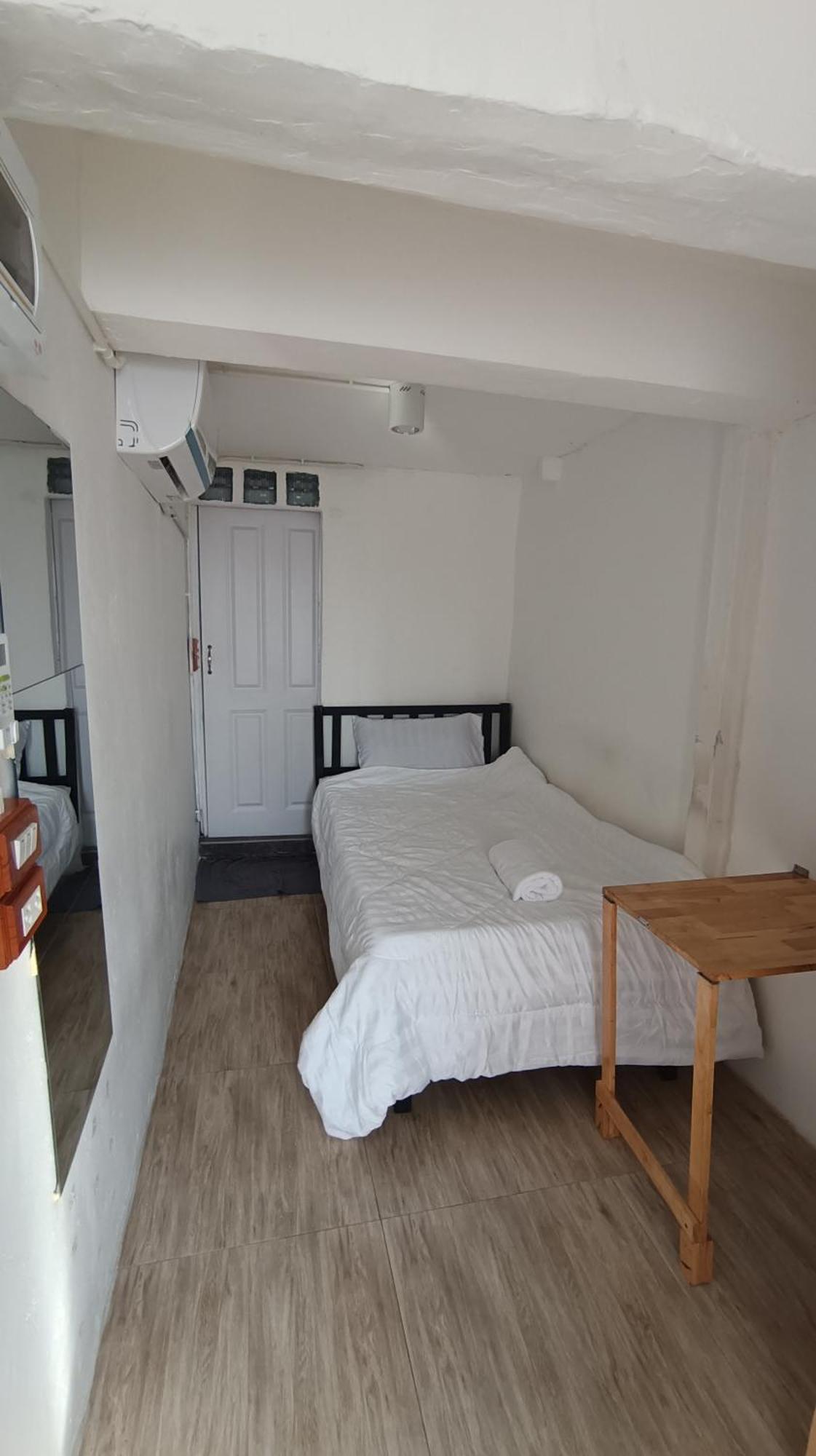 Chubby 9 Single Apartment