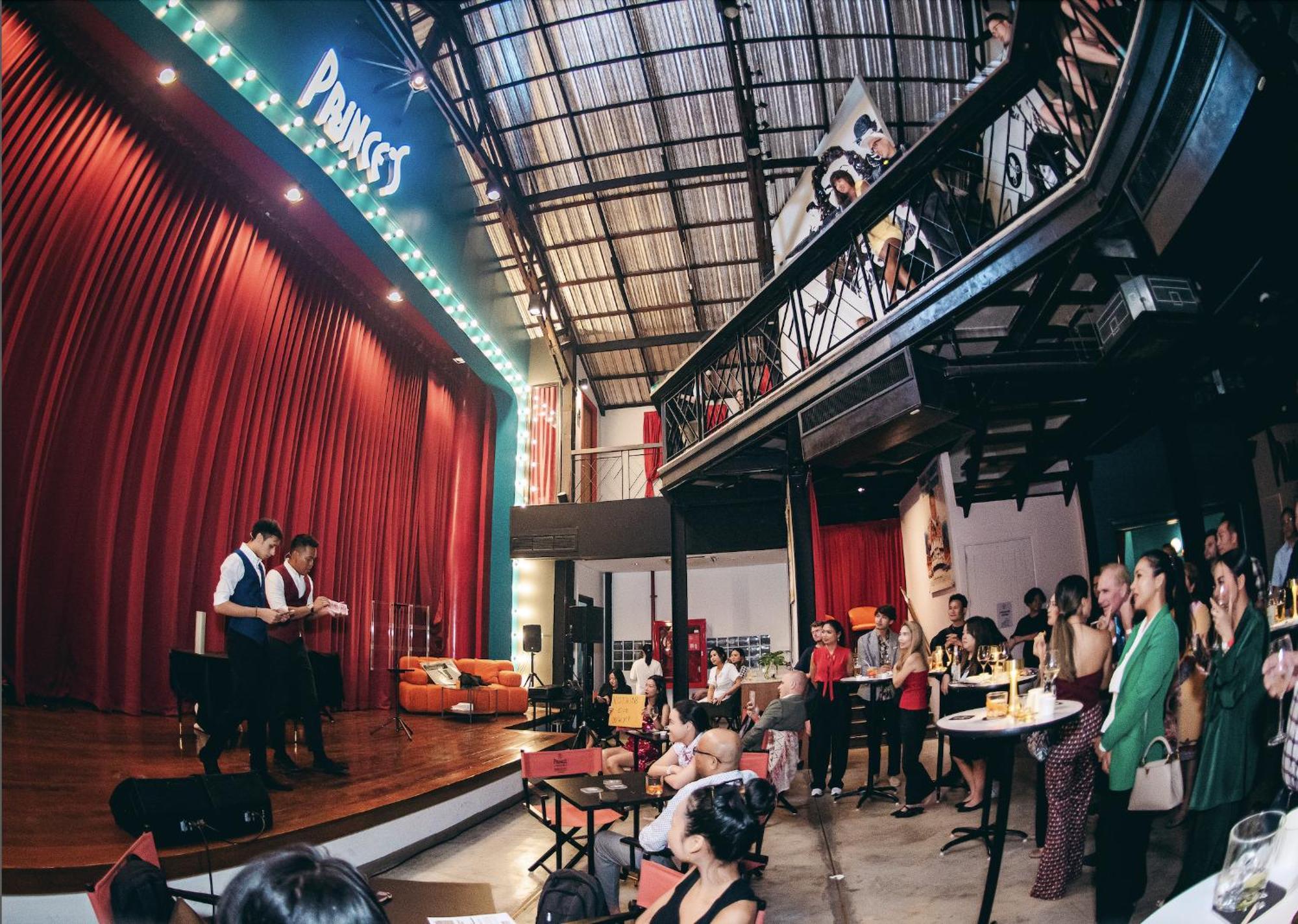 Theatre Heritage - Silom Hostel