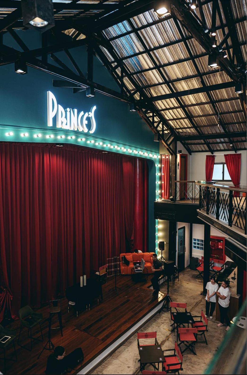 Theatre Heritage - Silom Hostel Bangkok
