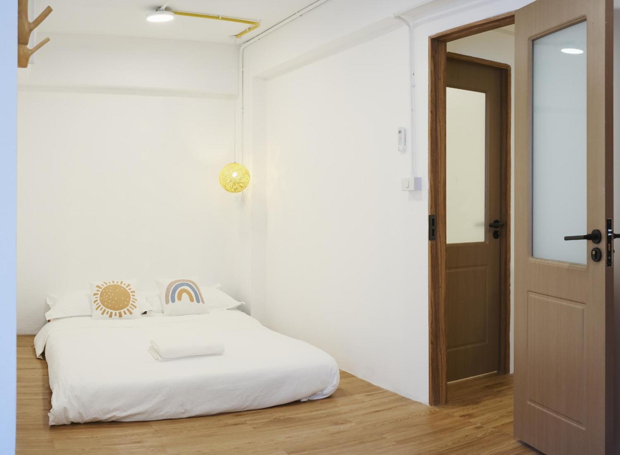 Holiday home Secret House In China Town 2br. Rare Find *