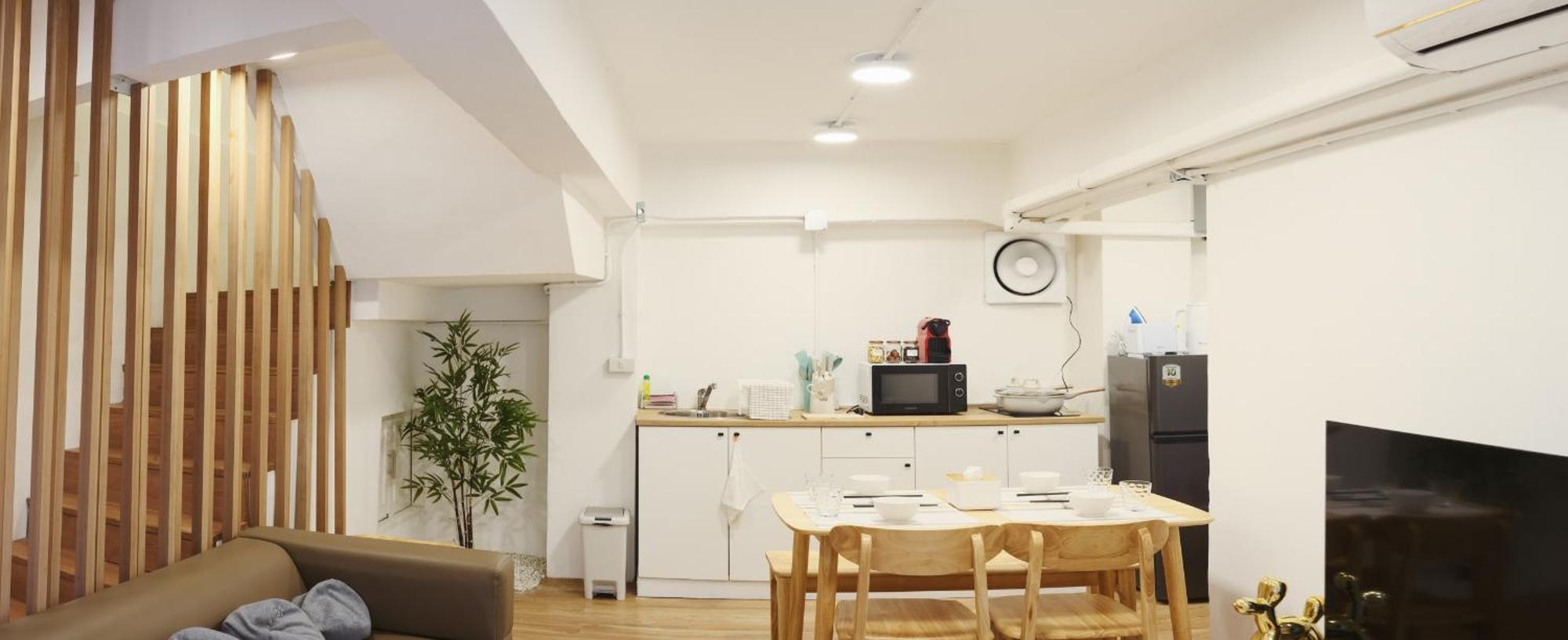 Holiday home Secret House In China Town 2br. Rare Find