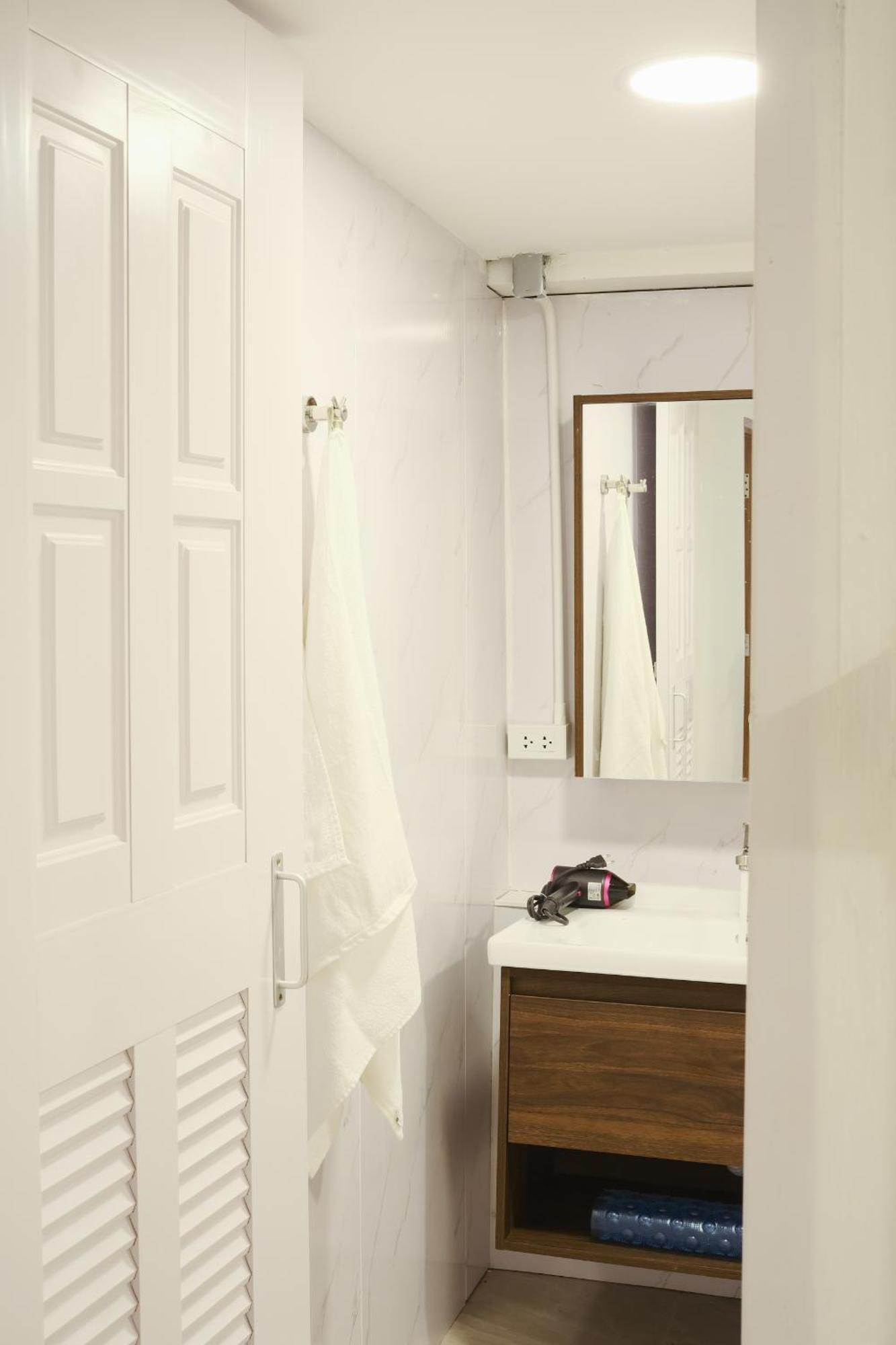 Secret House In China Town 2br. Rare Find Holiday home *
