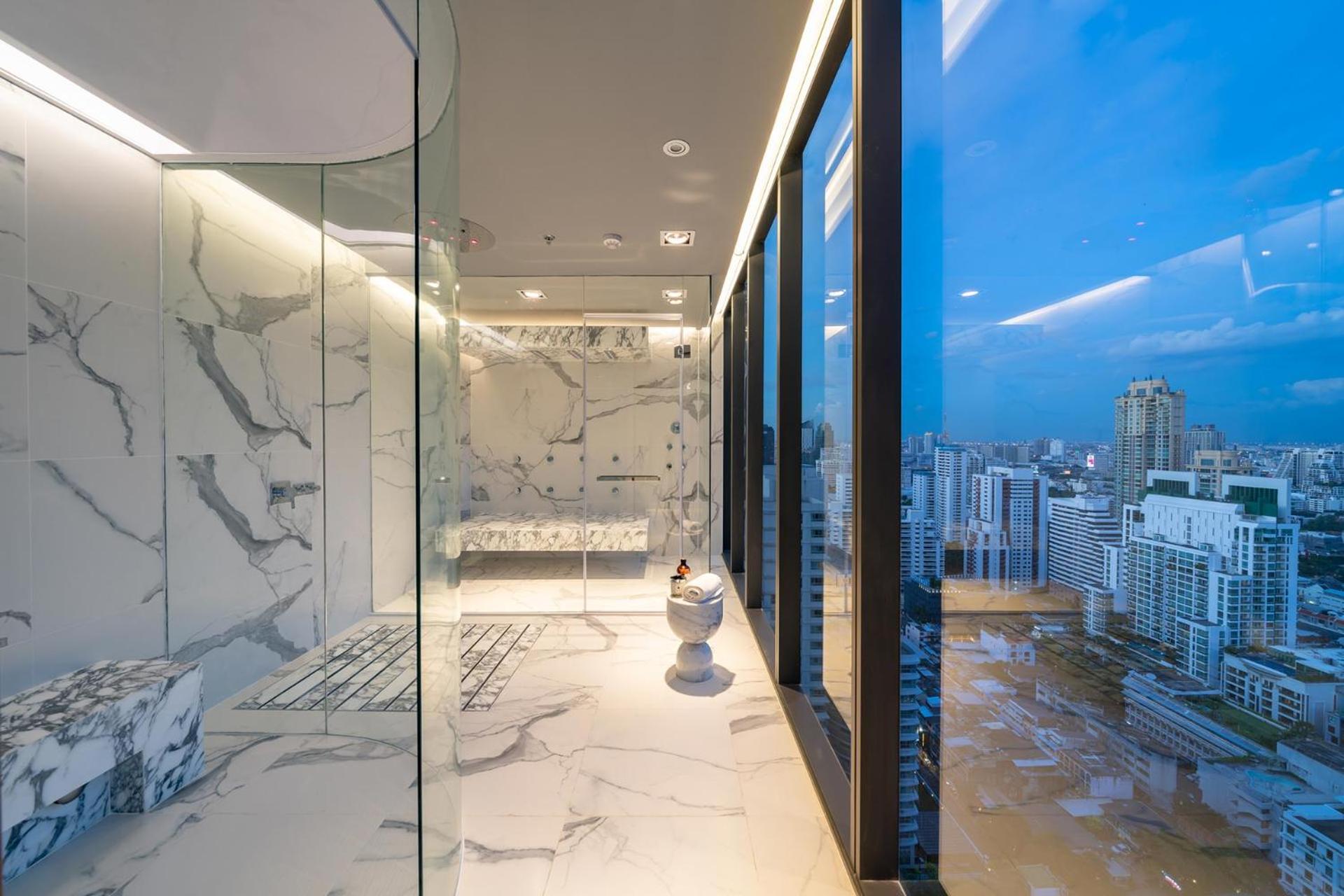 Ultra Classy Designer Central Asok Terminal 21 Appartement
