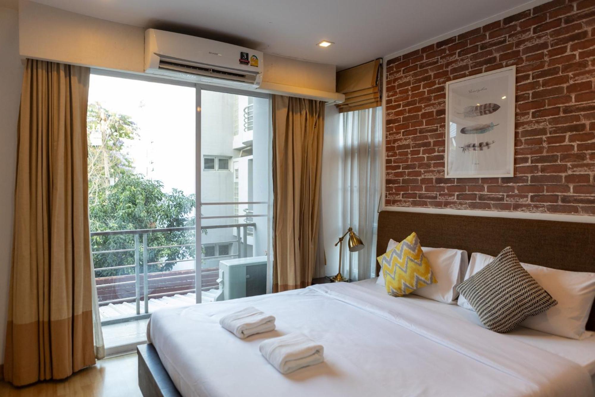 Go Thonglor 23 โกอินน์ ทองหล่อ 23 X Apartment