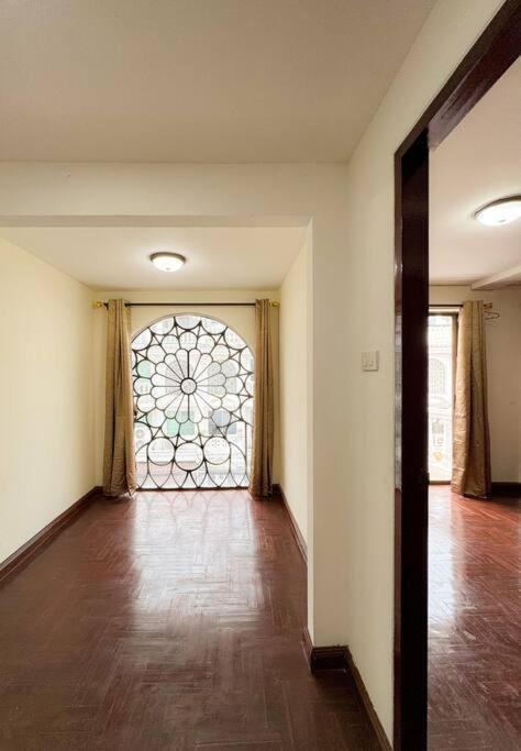 Villa Private House 3 Beds + Double Beds In Heart Of Phromphong