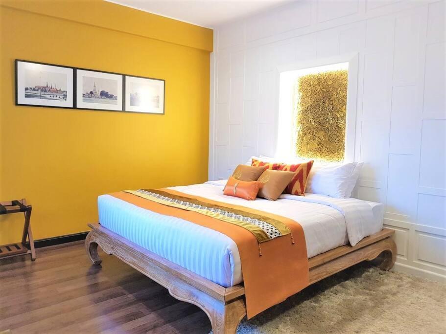 Baan Khun Nai Thonglor, Luxury Thai Villa