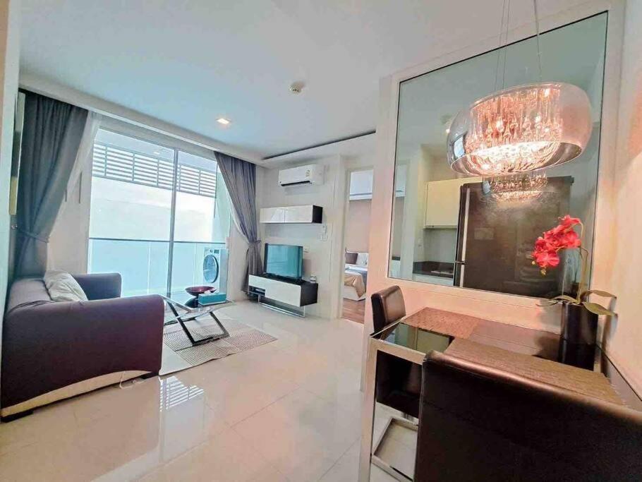 1 Bedroom In Sukhumvit Cbd 5 Min To Bts Phromphong