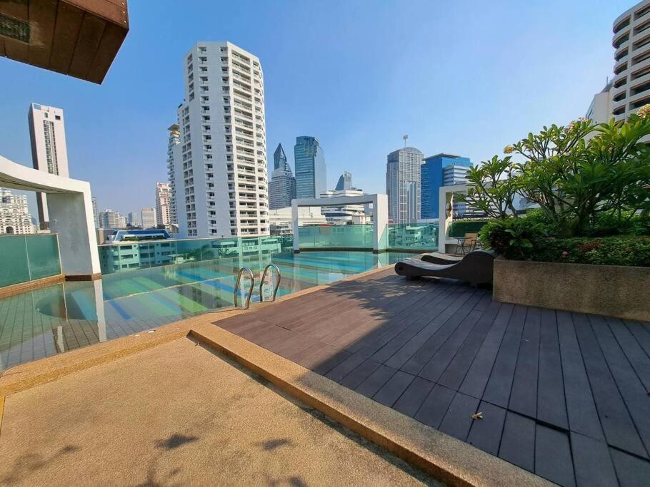 1 Bedroom In Sukhumvit Cbd 5 Min To Bts Phromphong