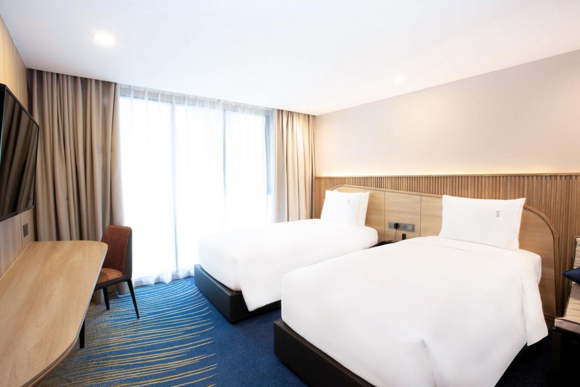 Express & Pier By Ihg Hotel 4*