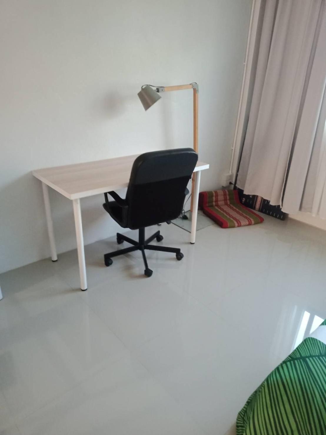 Cosy 4th Floor With Rooftop Bangkok