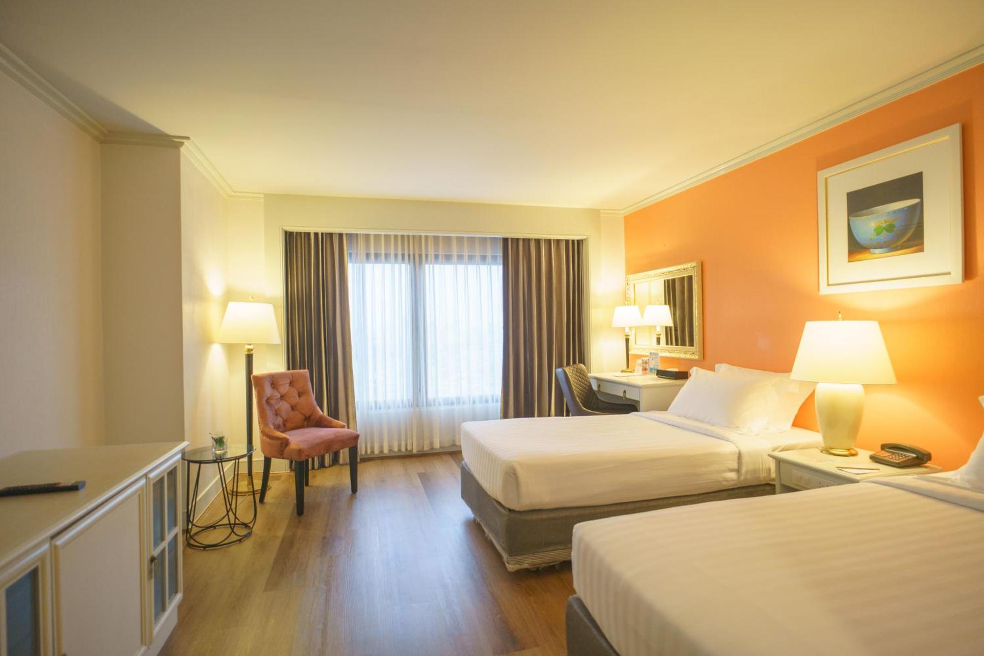 Hotel Grand China 4*