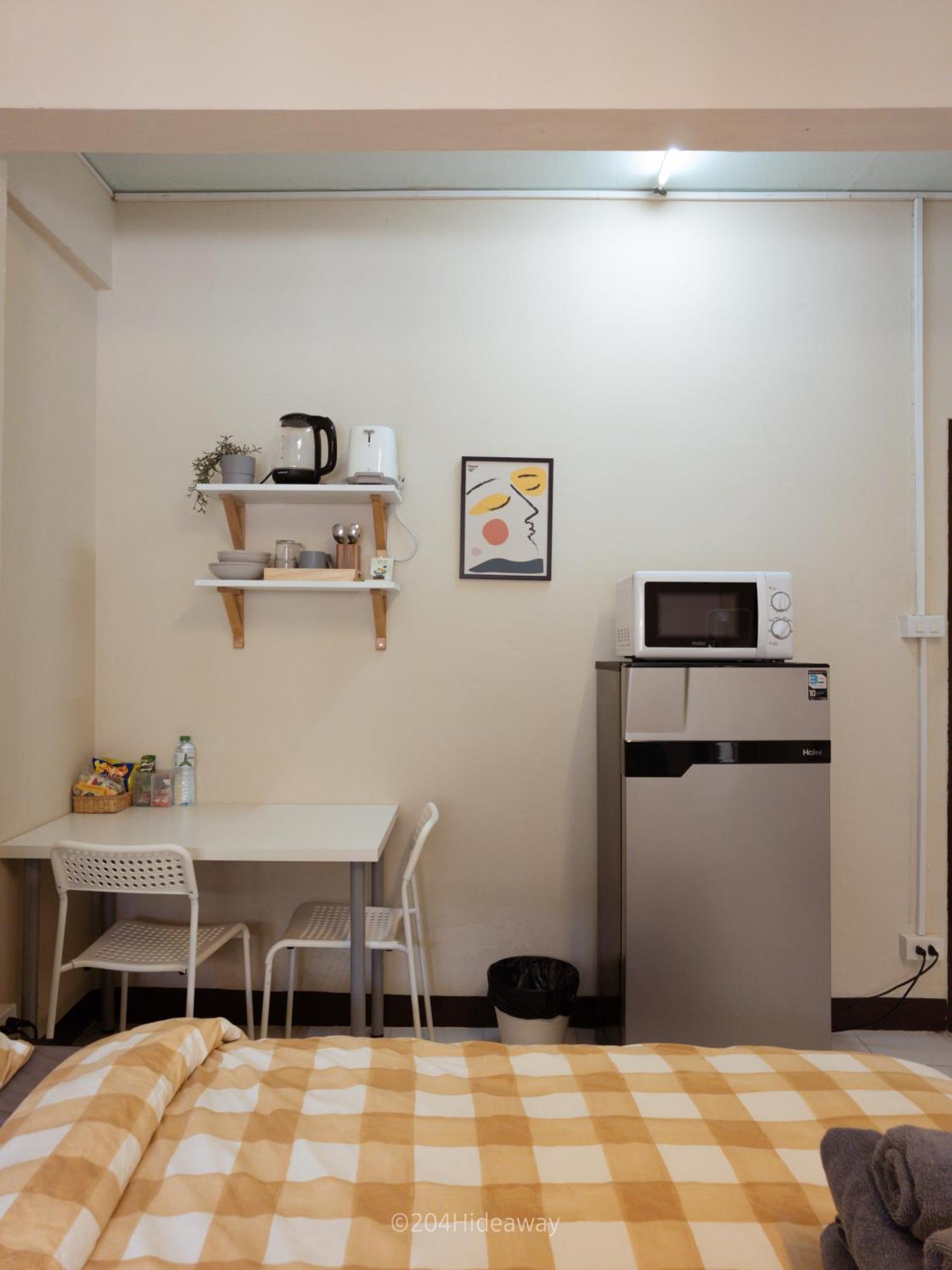 Apartment 204hideaway-local With Street Food Only 15 Min Walk To Skytrain