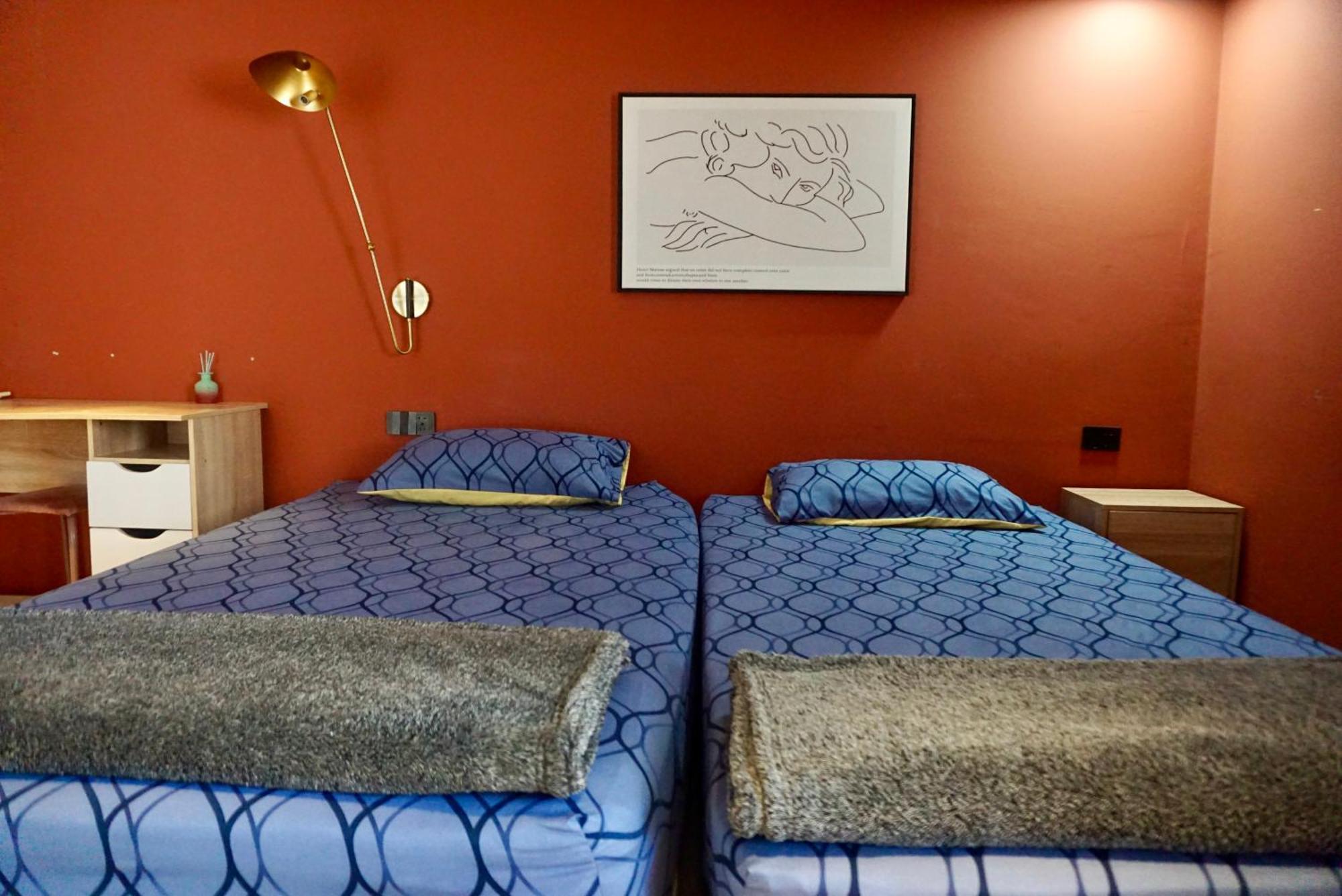 Silom Soi 3 Hash Hip And Funky With Rooftop View Apartment Bangkok