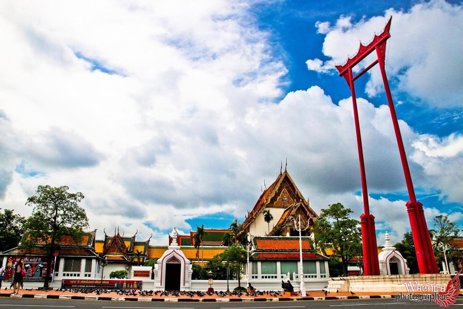 Mitr Mrt Samyot Station - The Grand Palace *