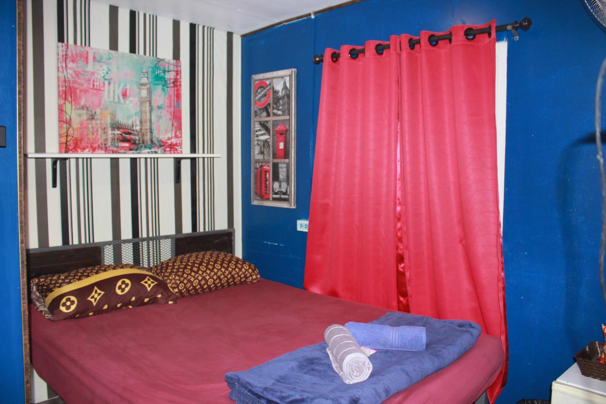 Do Dee Cafe Hostel