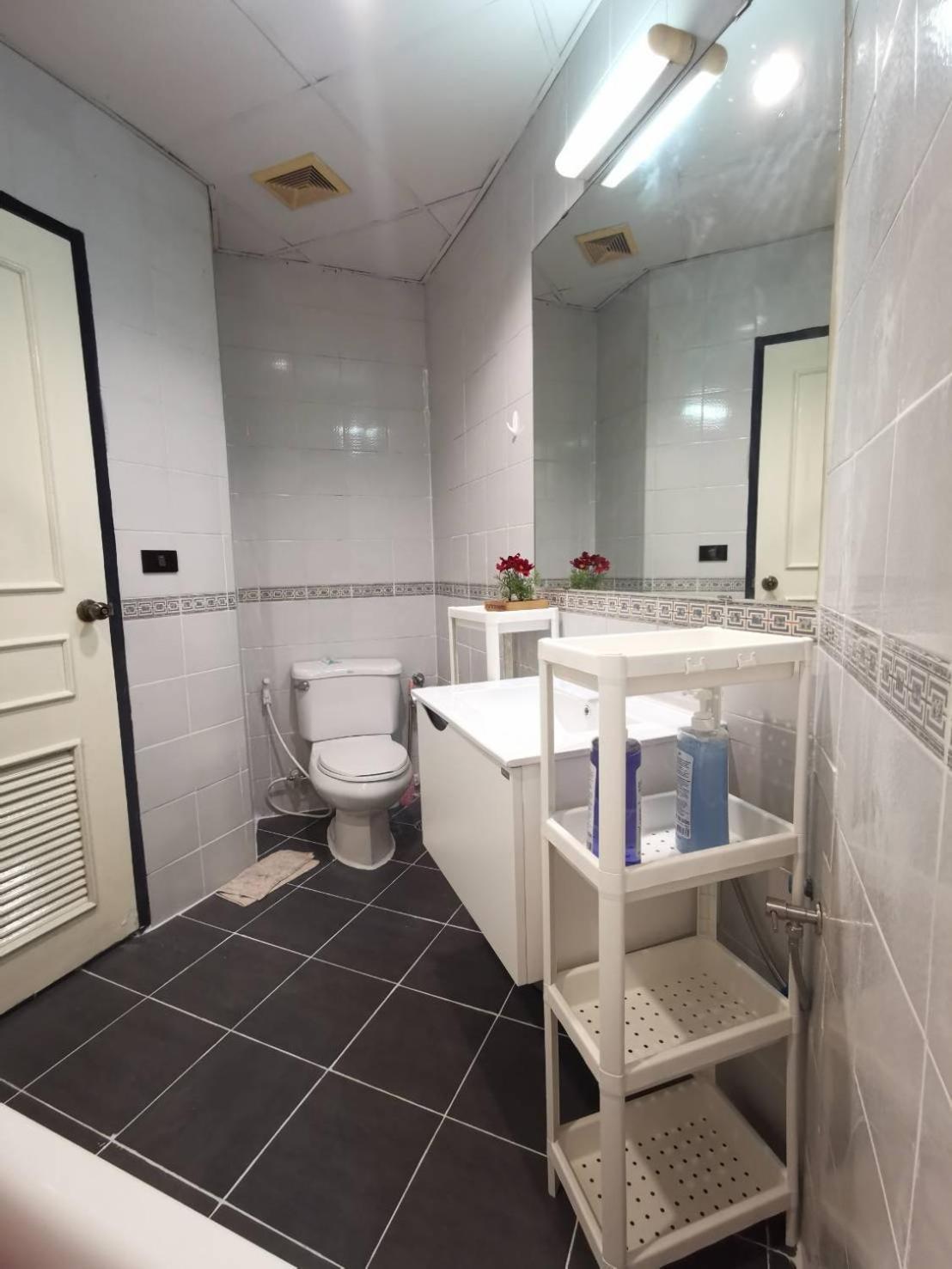 Cozy 1br Walk To Bts And Airport Rail Link Close To Malls G7 Pangsapuri