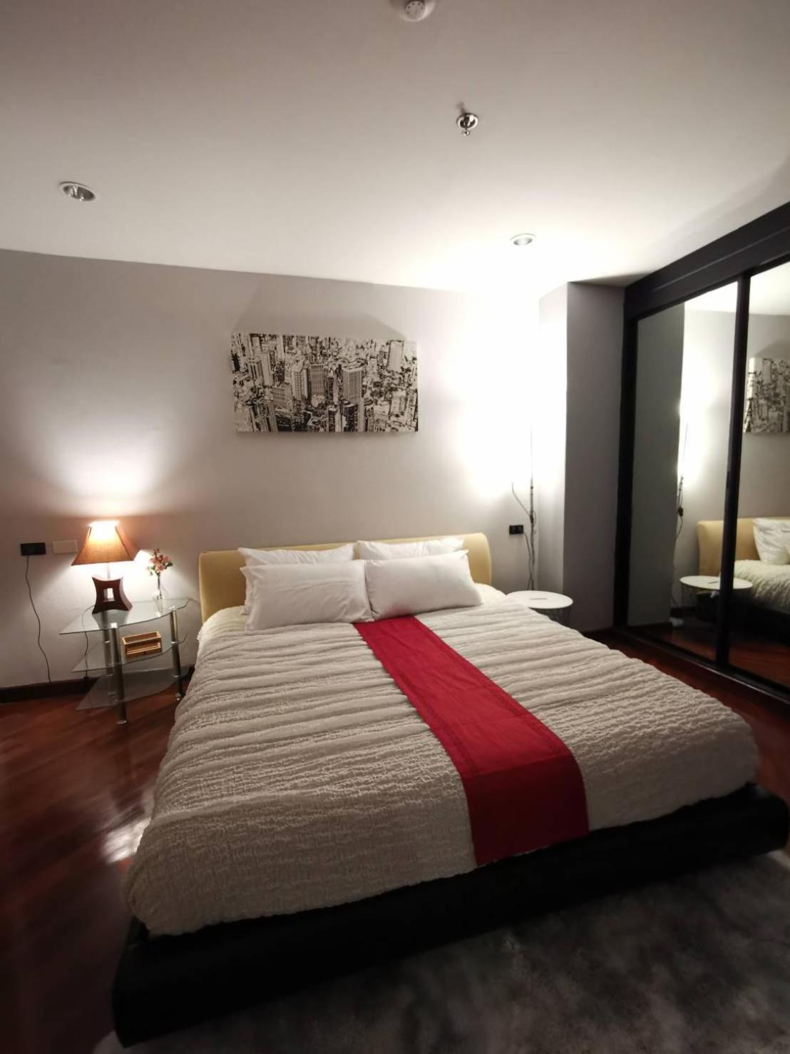 Cozy 1br Walk To Bts And Airport Rail Link Close To Malls G7