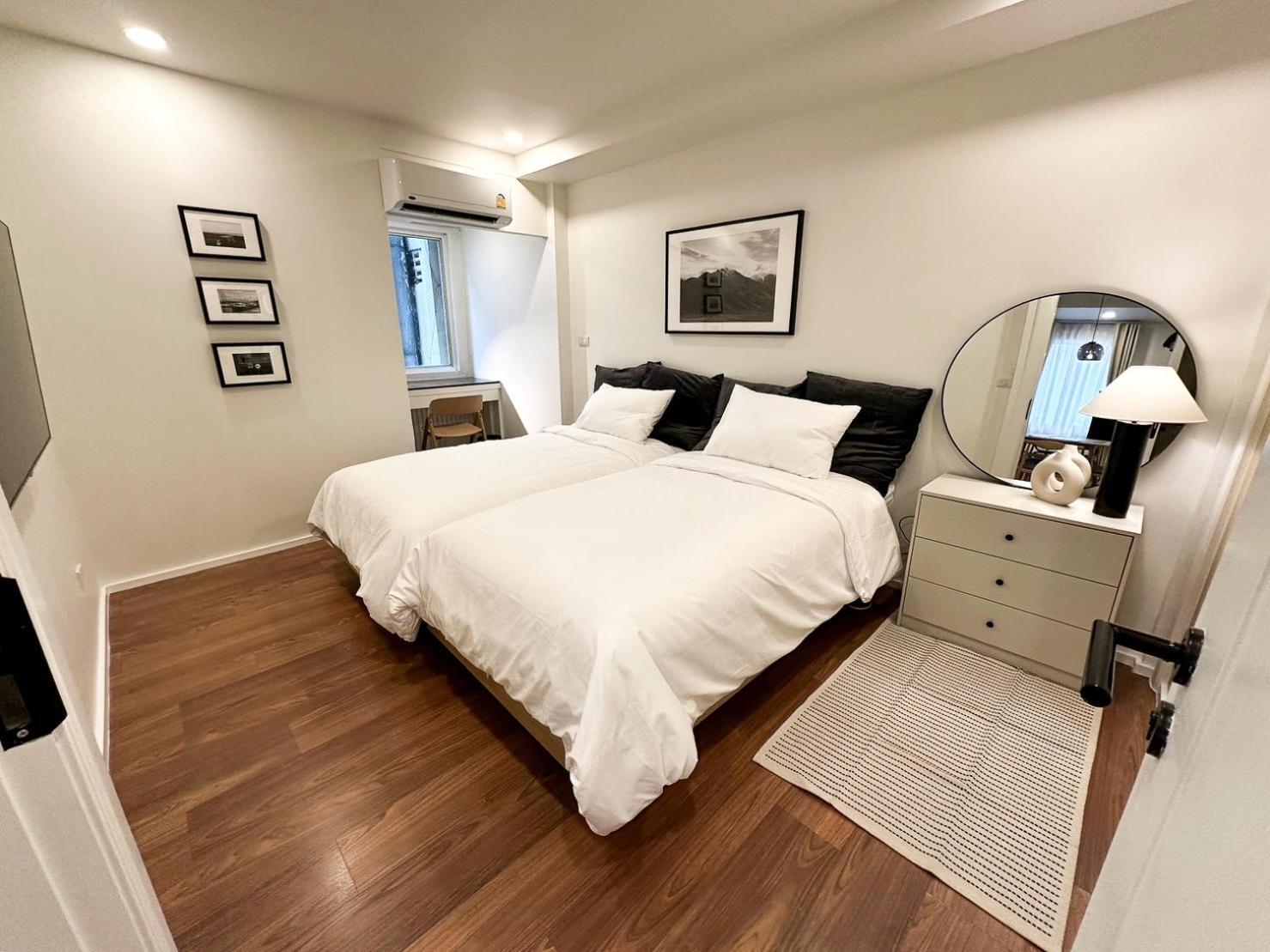 Apartment Upscale 3-bedroom 3-bathroom 1 Min To Bts Prompong