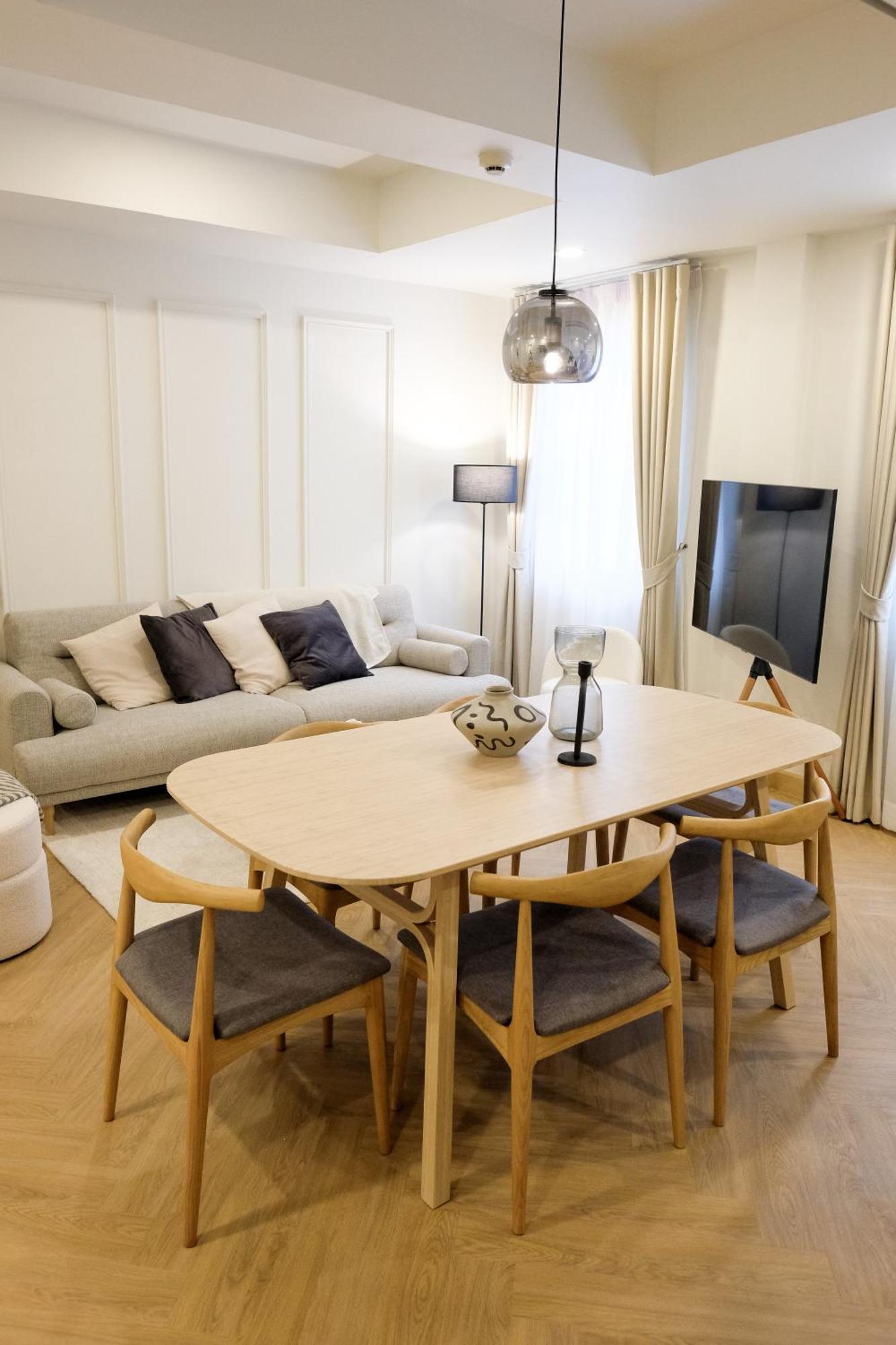 Upscale 3-bedroom 3-bathroom 1 Min To Bts Prompong Bangkok