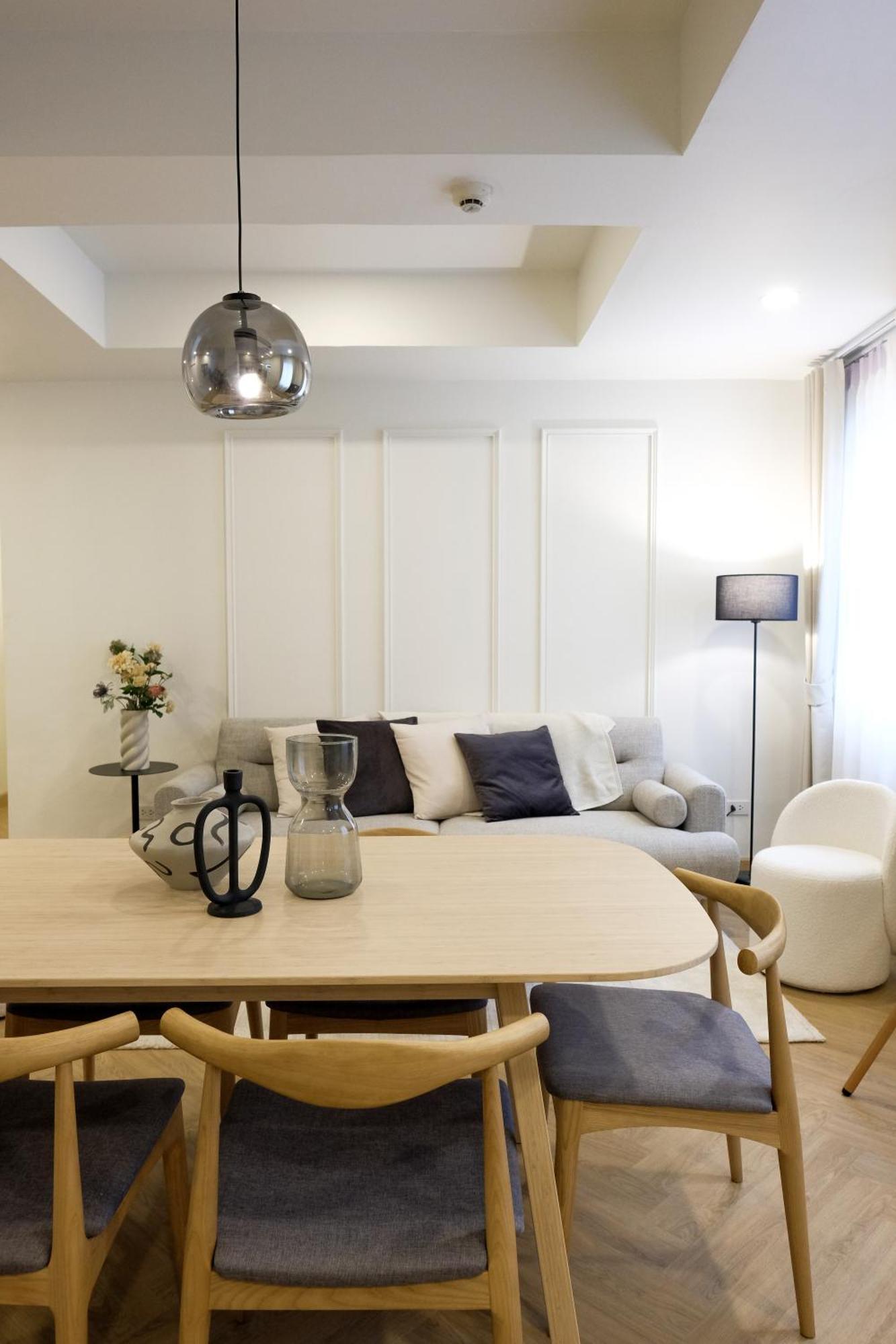 Upscale 3-bedroom 3-bathroom 1 Min To Bts Prompong Apartment Bangkok