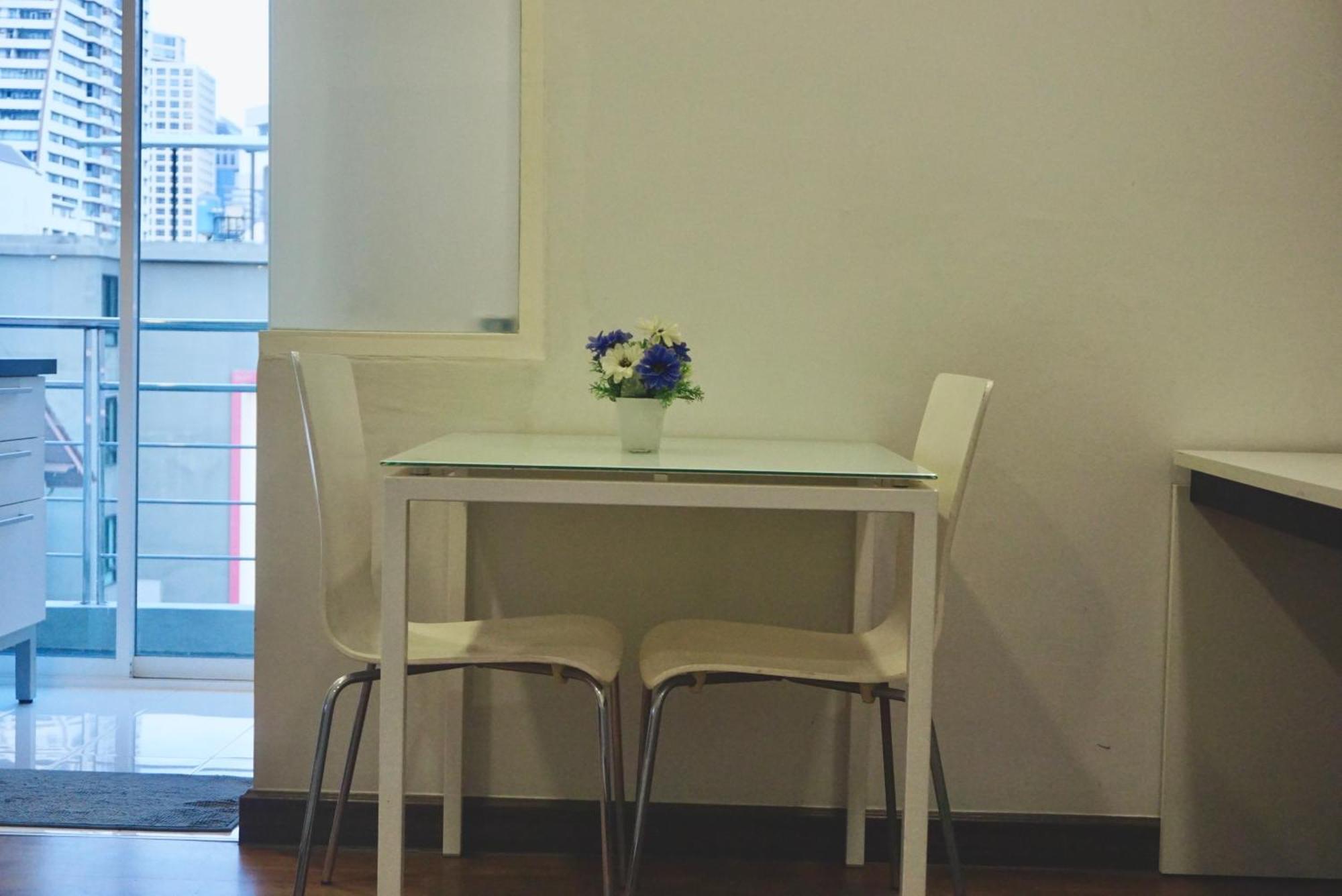 Sathon 15 Close To Bts Skytrain St Louis & Surasak Apartamento Banguecoque